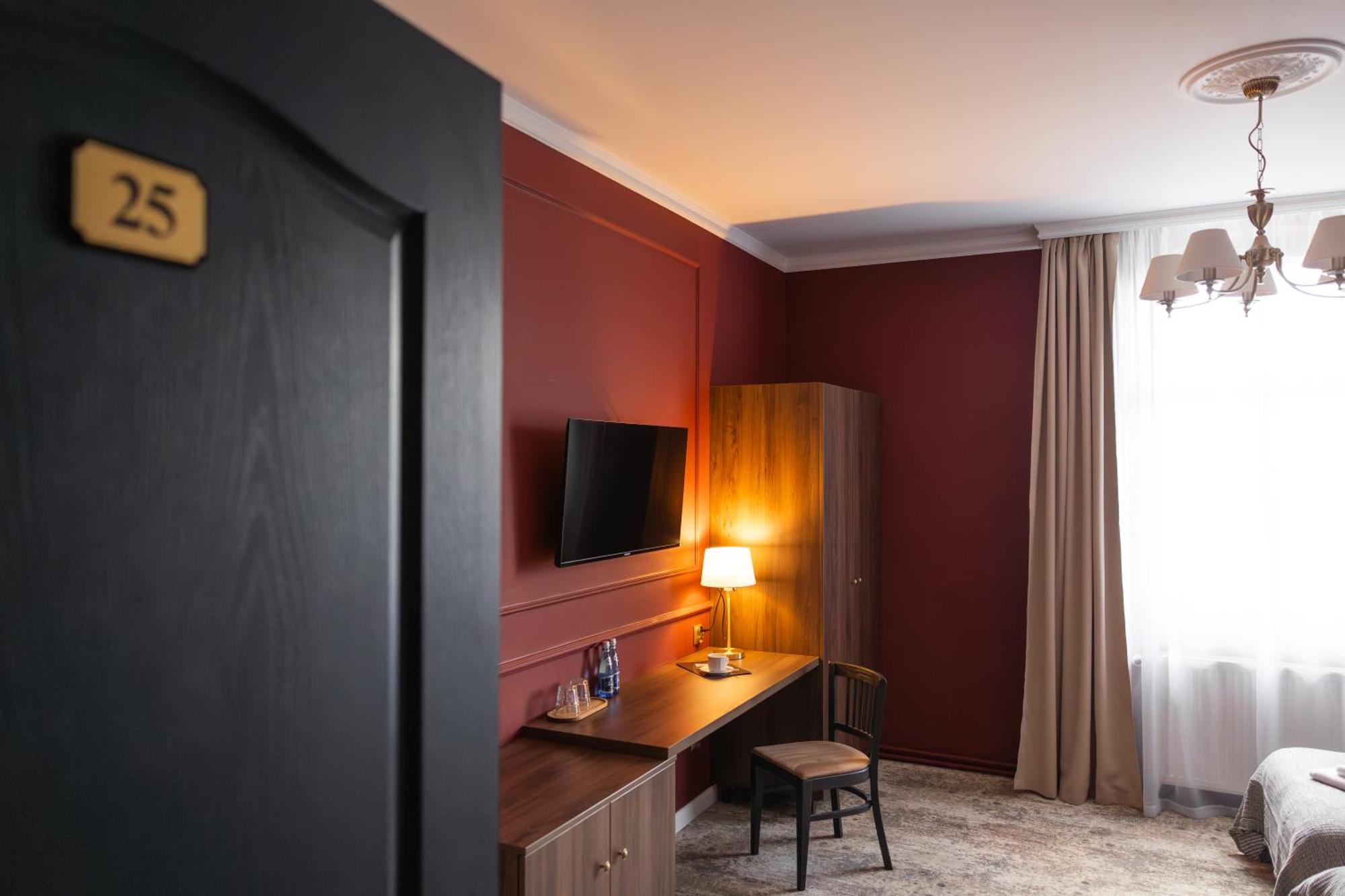 Hotel Maly Mlyn Stargard Szczeciński Exteriör bild
