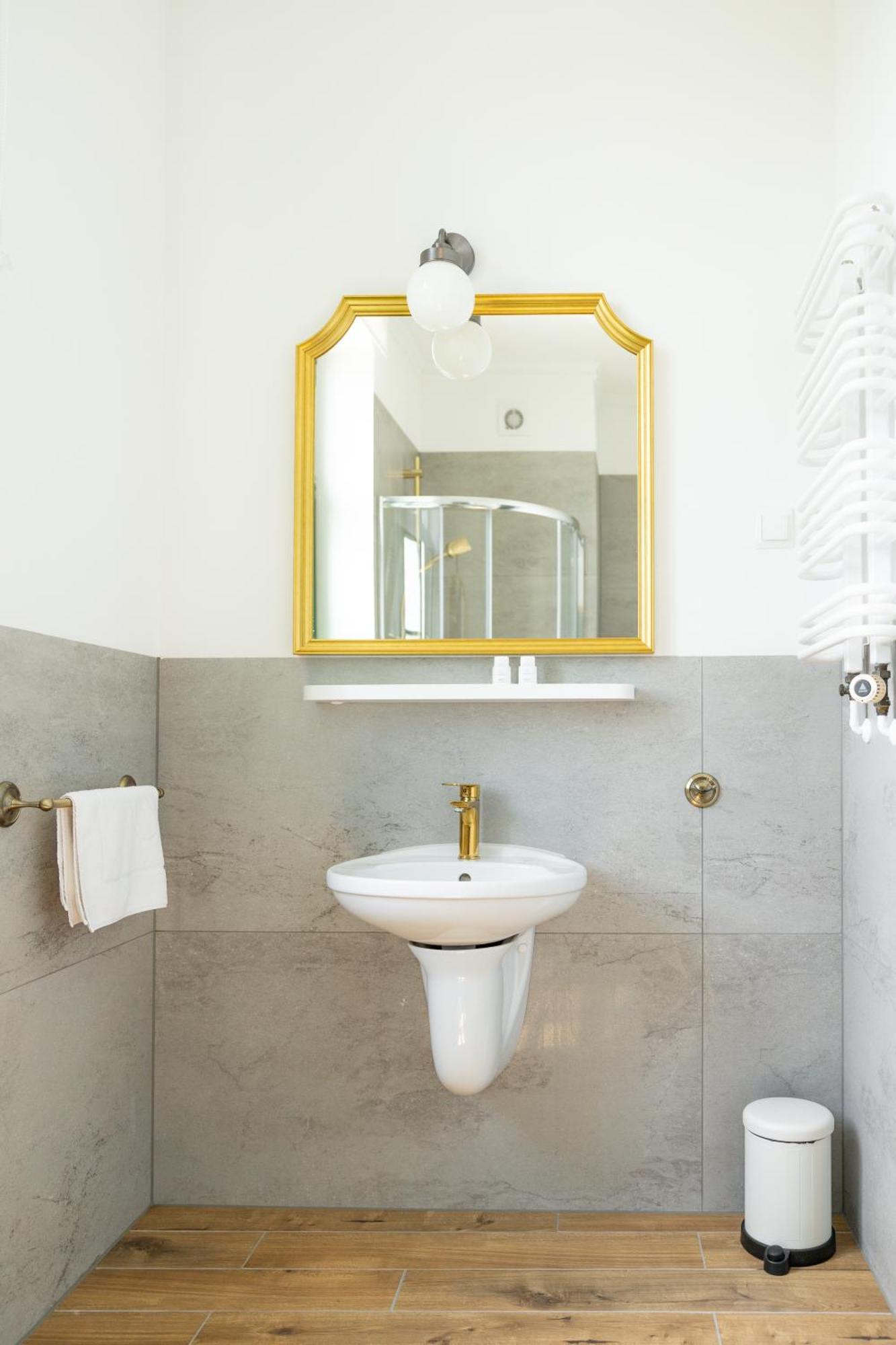 Hotel Maly Mlyn Stargard Szczeciński Exteriör bild